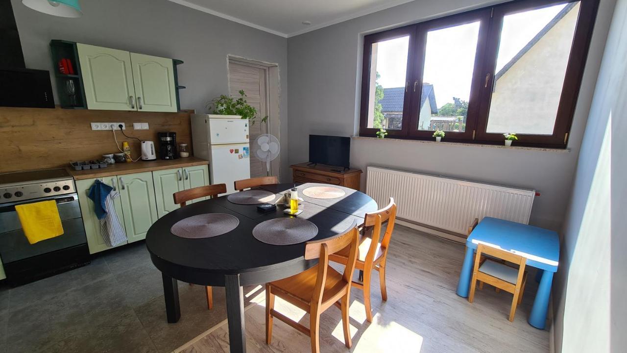 Urocze Apartamenty Na Wsi Goledzinow Экстерьер фото