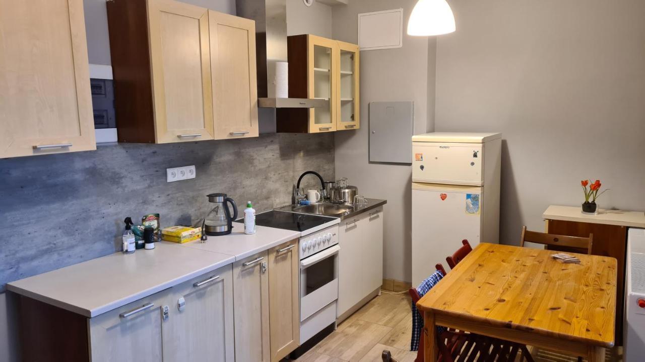 Urocze Apartamenty Na Wsi Goledzinow Экстерьер фото