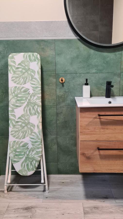 Urocze Apartamenty Na Wsi Goledzinow Экстерьер фото