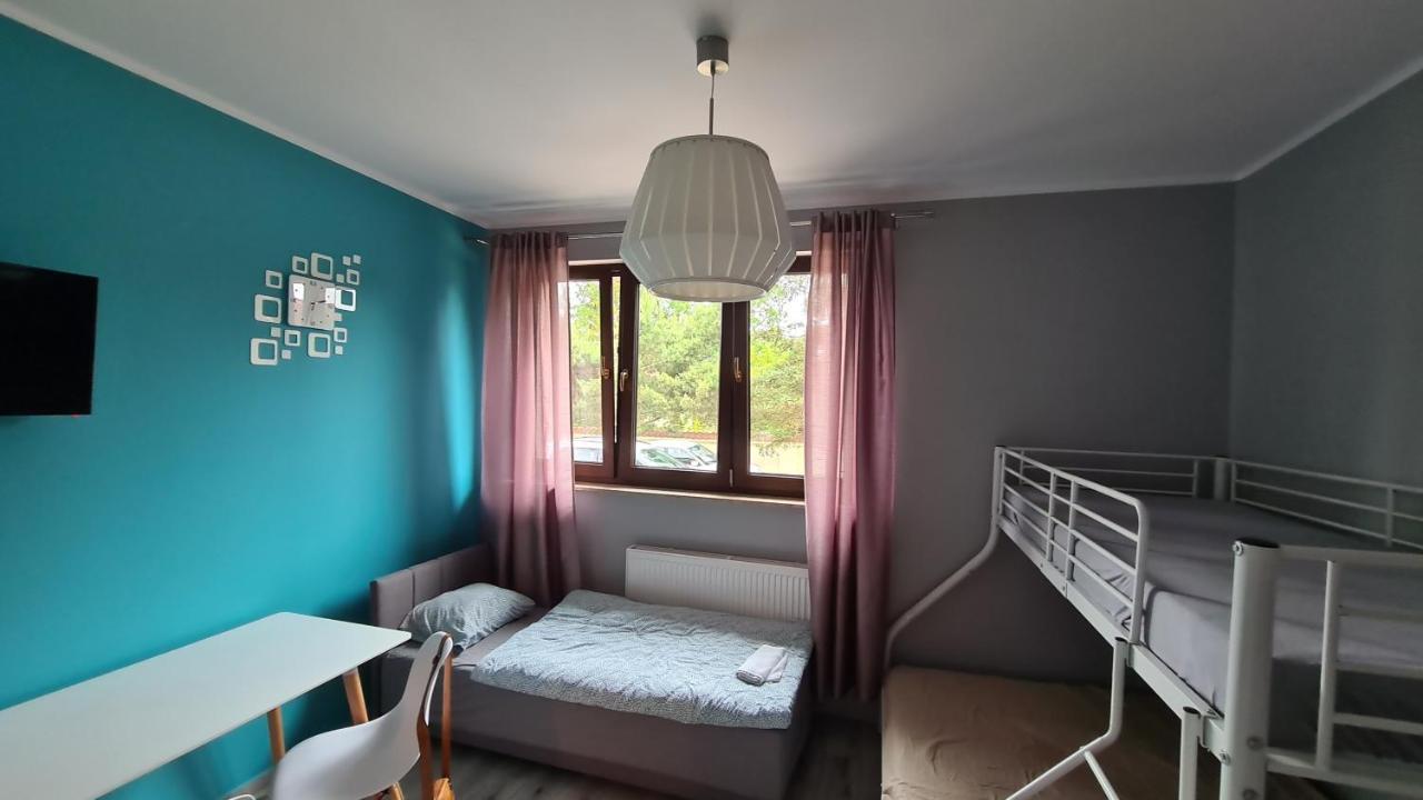 Urocze Apartamenty Na Wsi Goledzinow Экстерьер фото